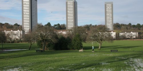 Kennishead_Flats_(geograph_5252710)